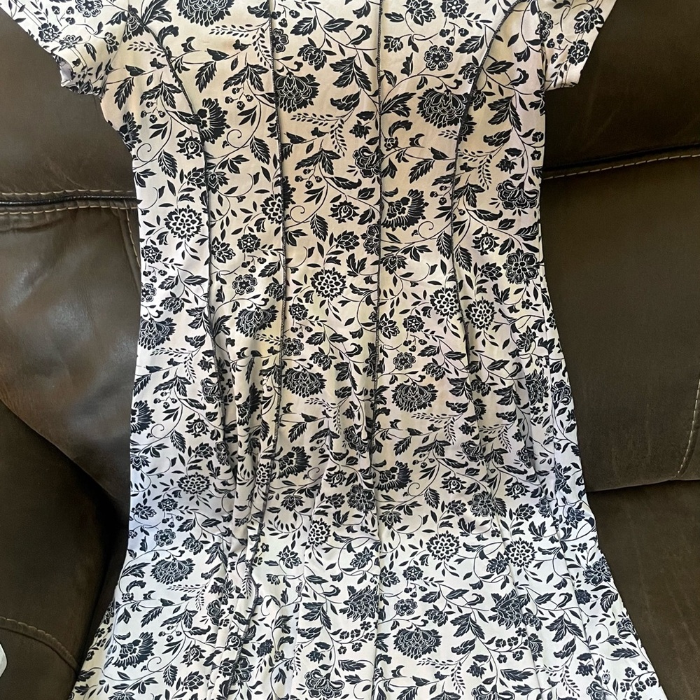 Sami & Jo Navy and White Floral Dress